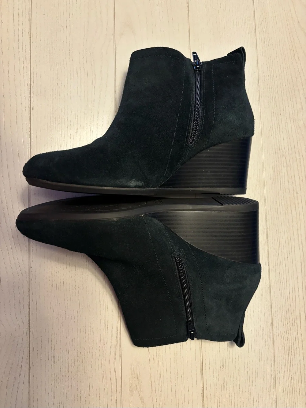 Vionic Paloma side wedge bootie